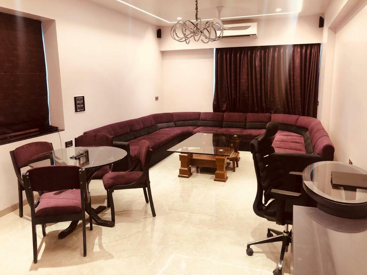 Hotel Royal Palace Jalgaon Экстерьер фото